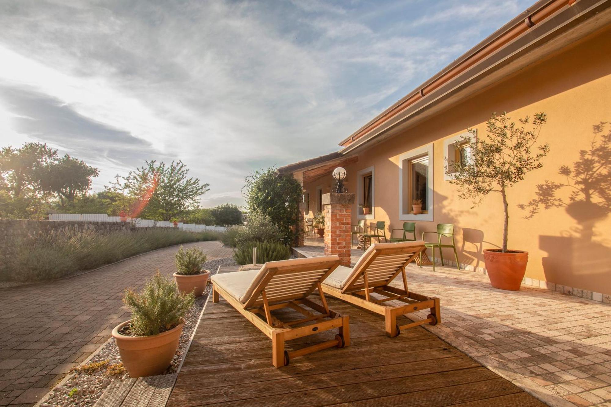 Residence Apolonija Guest House Sezana Exterior photo